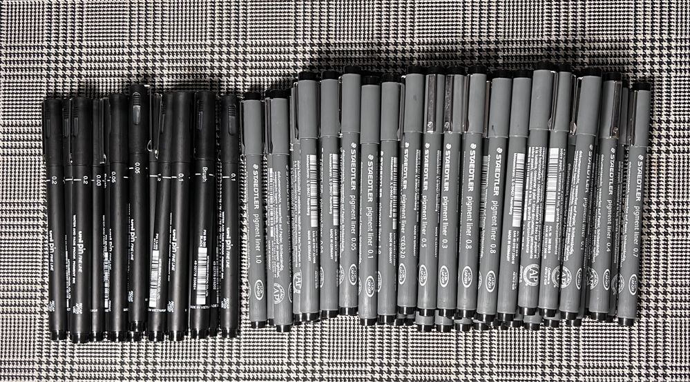 67 Marcadores Staedtler e Uni Pin pigment liner - Novos