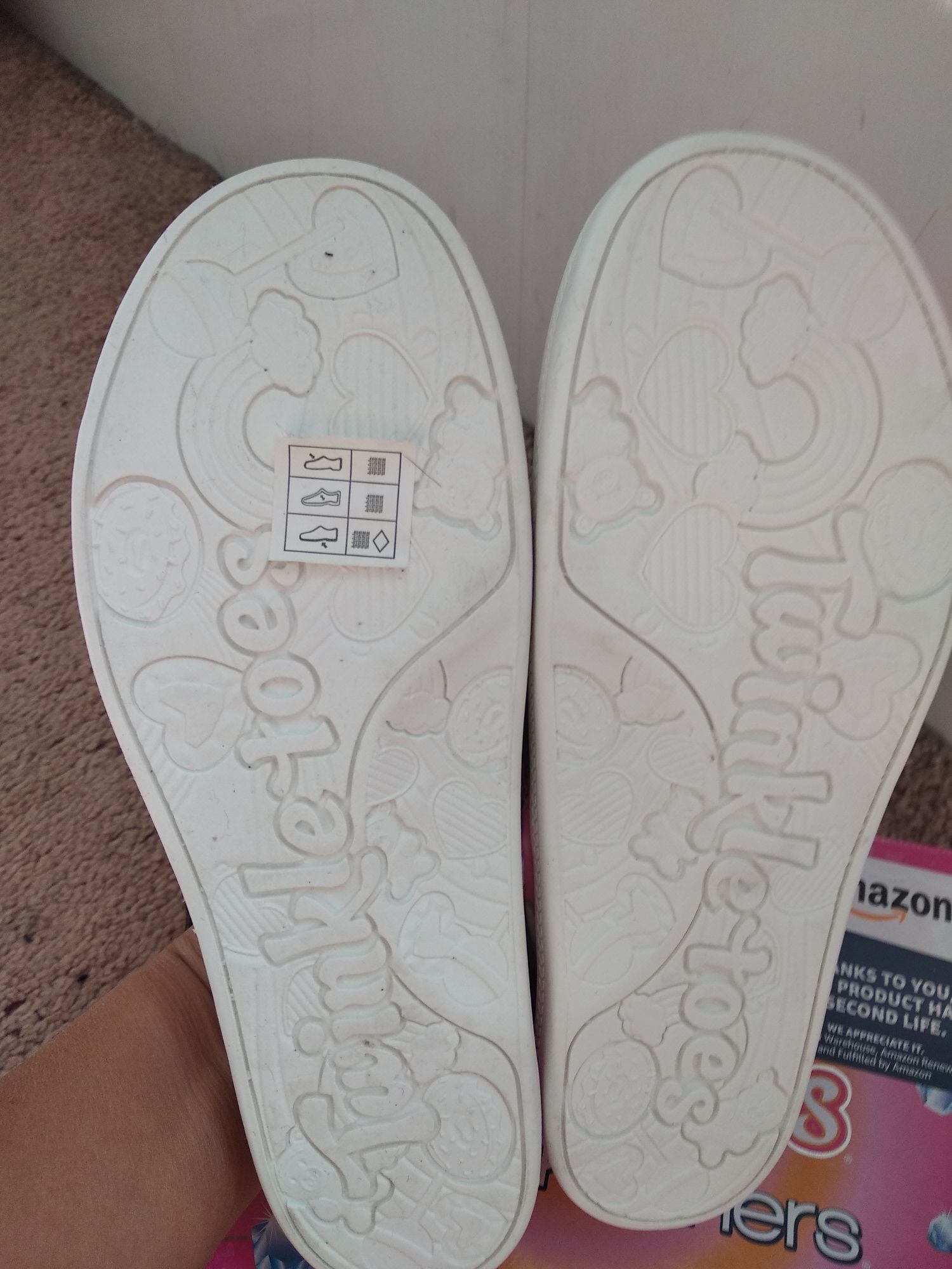 Продам мокасини Skechers
