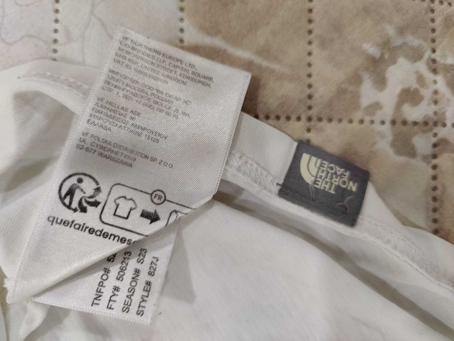 T-shirt North Face tam. XL