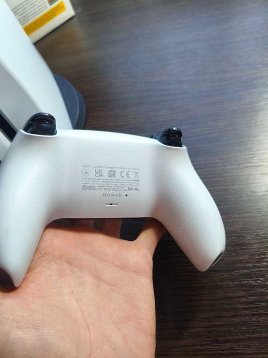 Sony Playstation 5 (Fat версія)