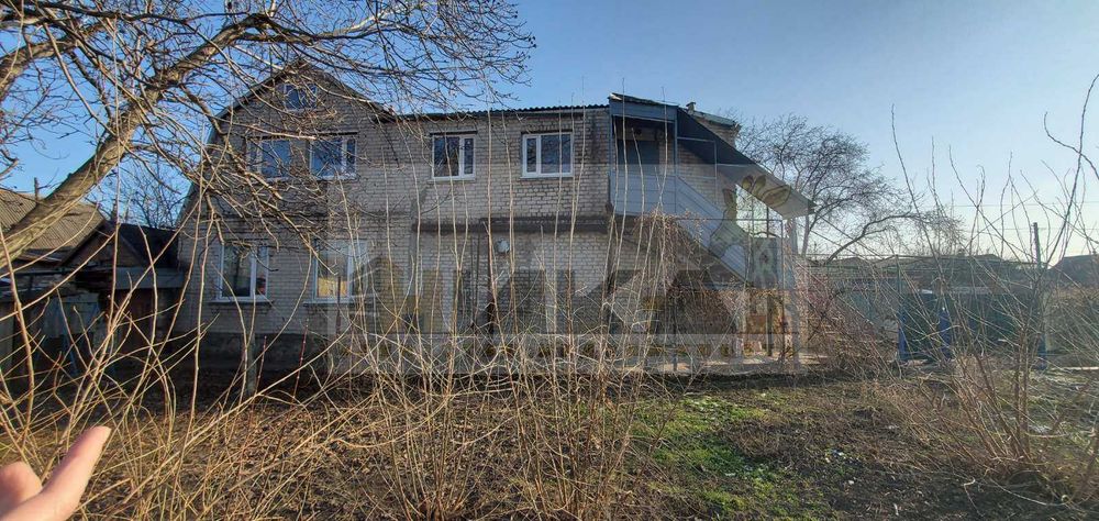 Продам будинок вул. Грушевского.