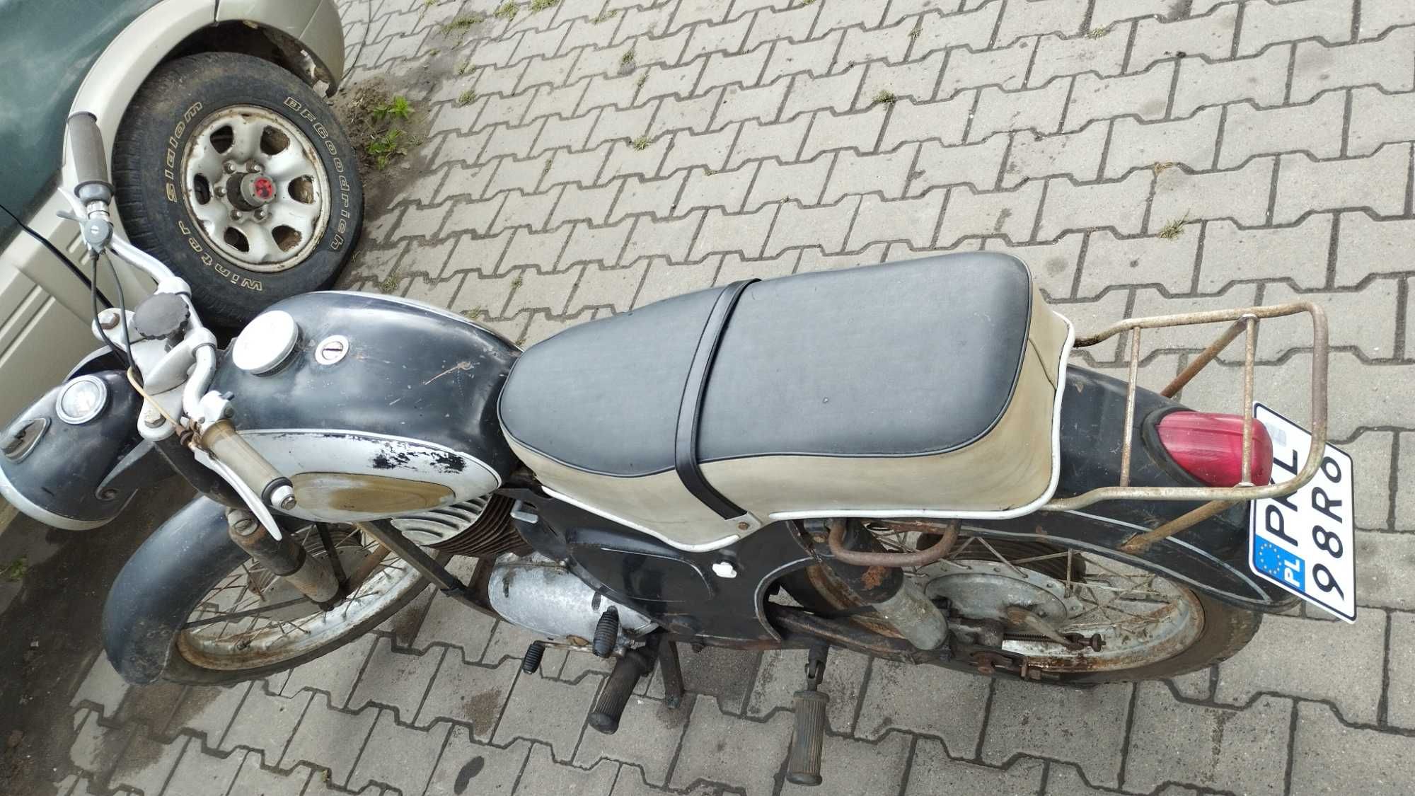 SHL M11  175 zarejestrowana