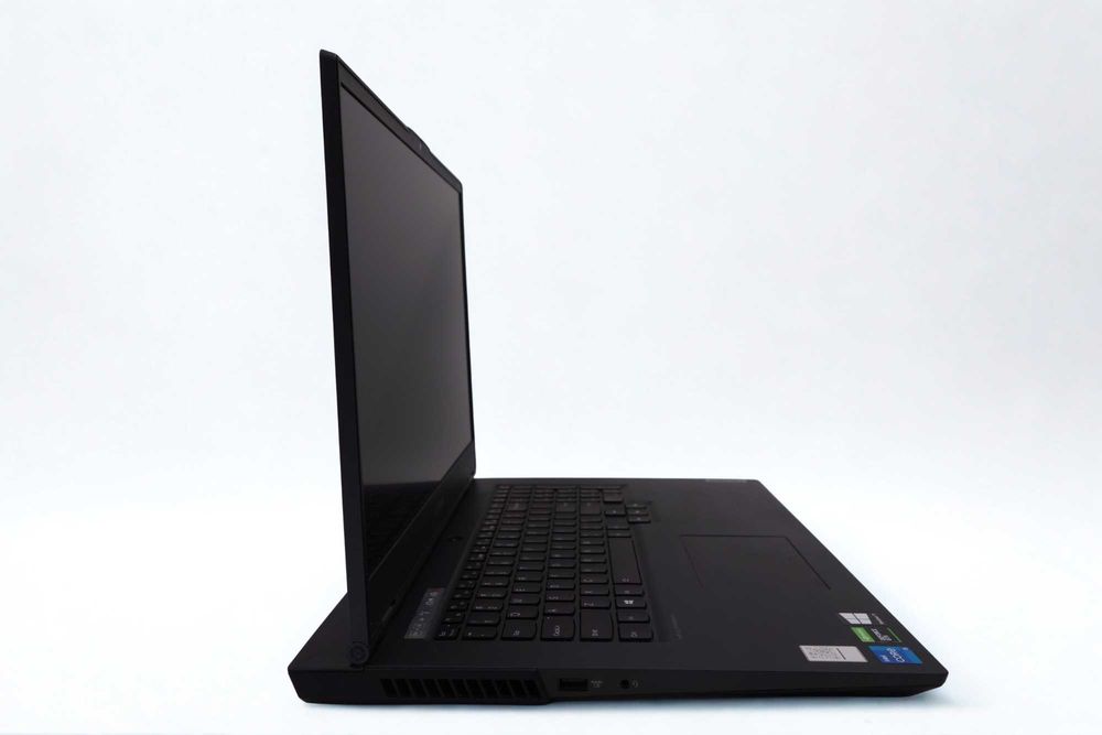 Laptop Do Gier PRO 17,3" FHD IPS MAT i5 32GB 512 NVME 1TB HDD GW FV