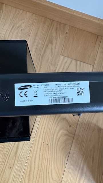 Subufer z listwą Samsung HW J550 320W