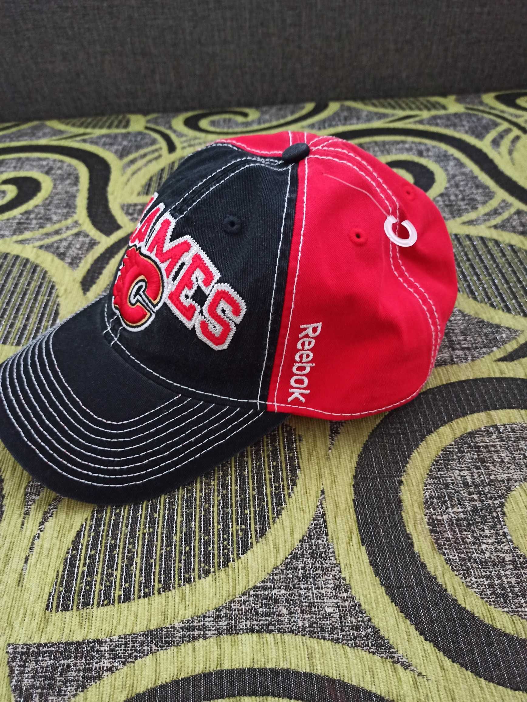 Бейсболка «Calgary Flames» NHL, Reebok.