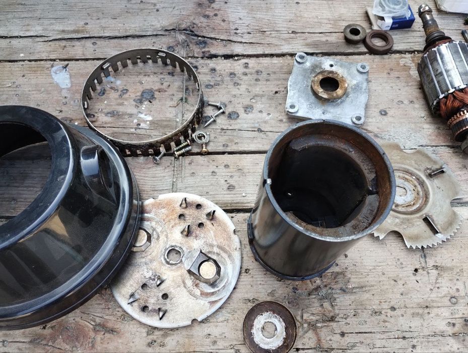 Измельчитель пищевых отходов KRAISSMANN 740 LAS 1000