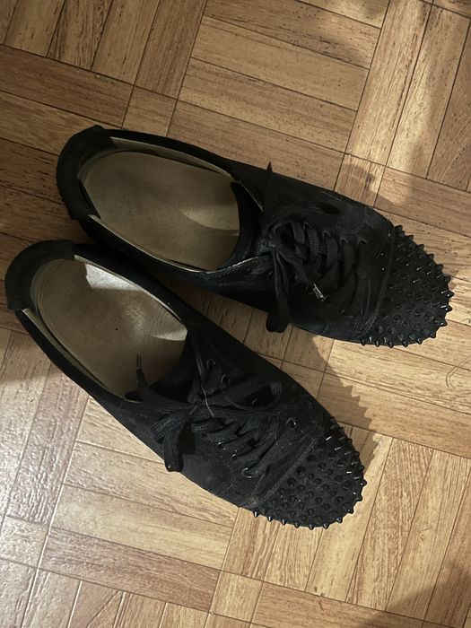 louboutin spike 43