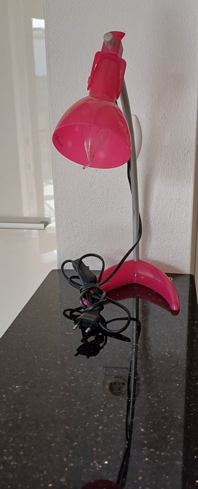 Lampki biurkowe  ikea