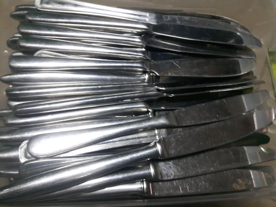 Продам столові ножі