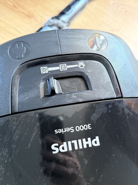 Пилосос Philips XD3112/09