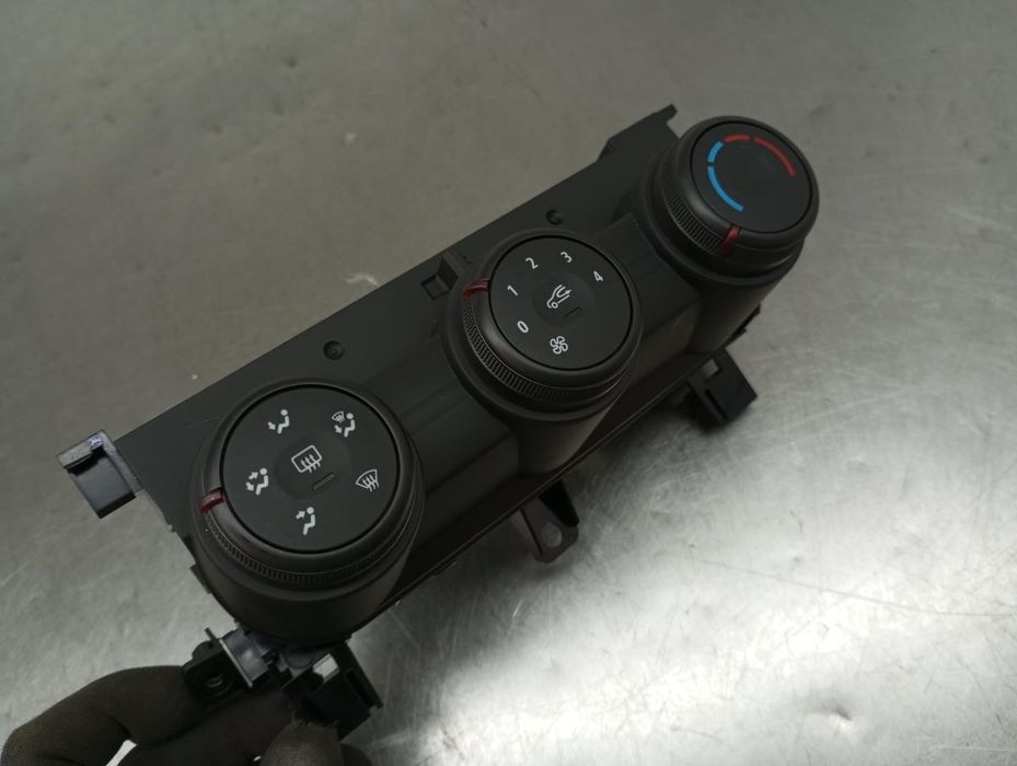 Comando chauffage / sofagem RENAULT Trafic III (FG_)