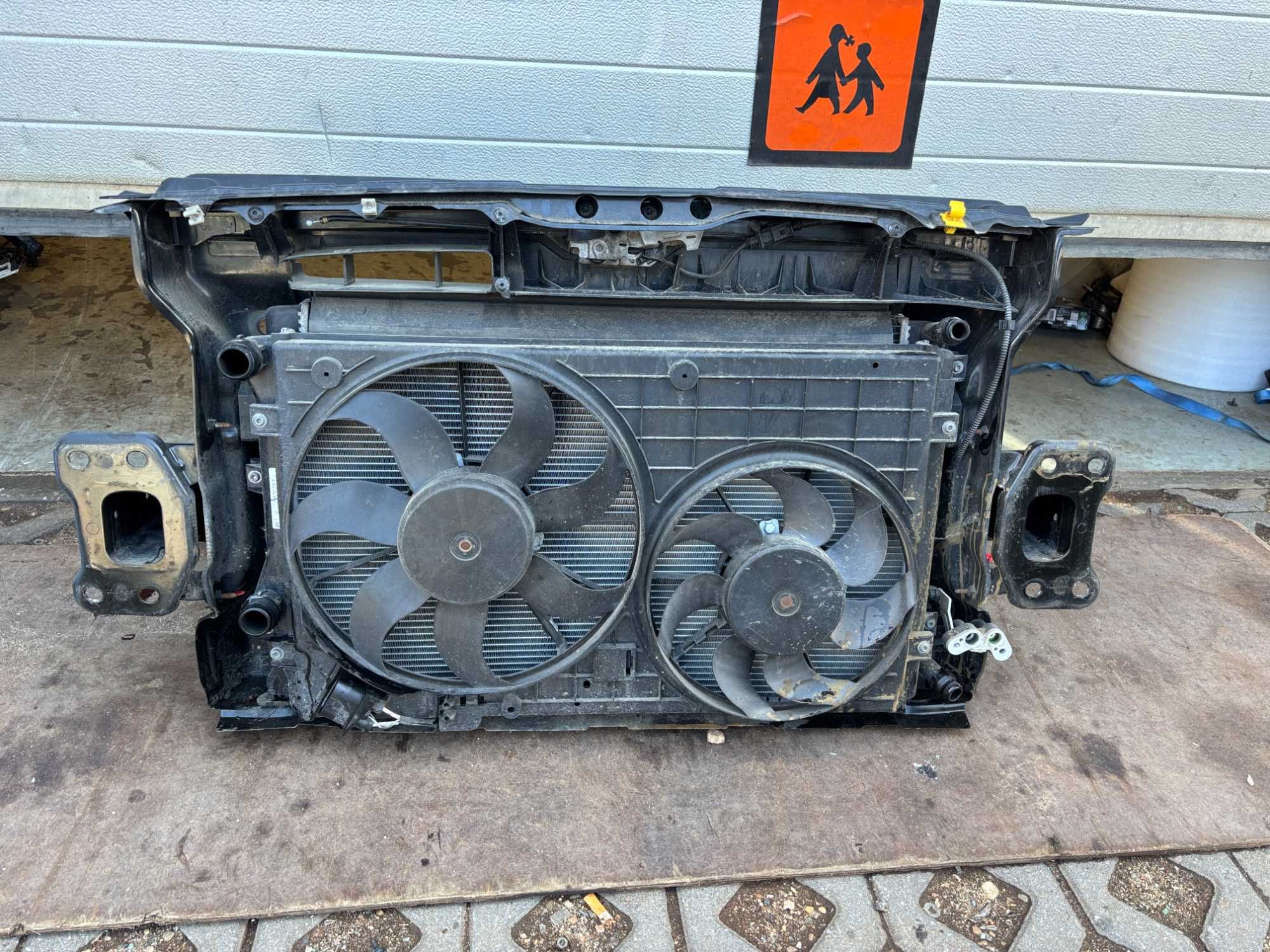 Skoda Yeti 1,4 CZC pas wzmocnienie przód belka chłodnice