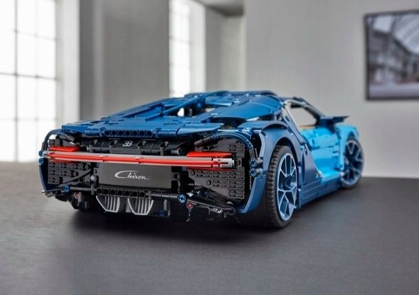 Technik 42083 Bugatti Chiron