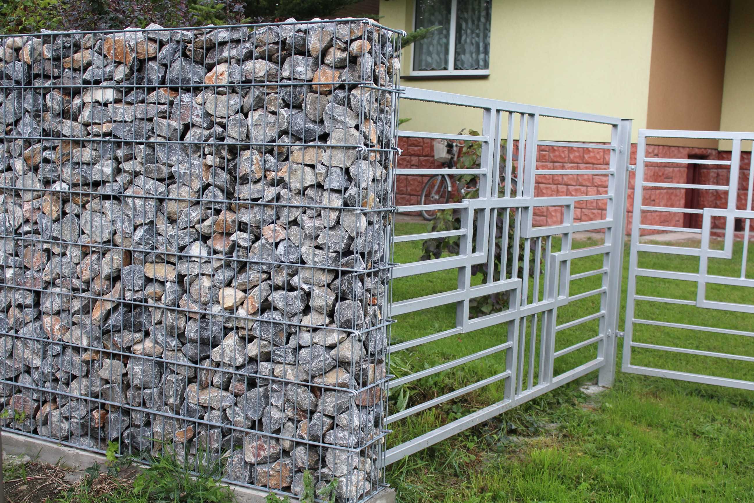 Kamień gabionowy granatowy, ciemny kamień do gabionu, bryłki