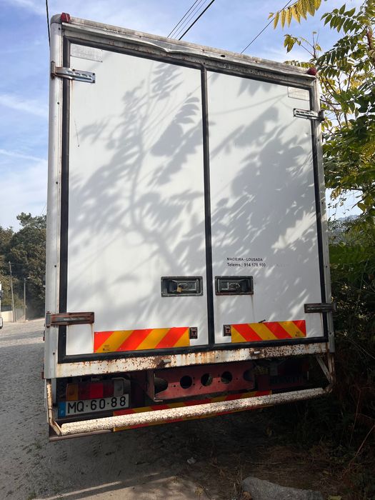 Camião Renault M 140