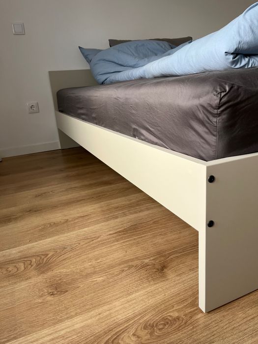 Cama IKEA GURSKEN + Estrado LURÖY + Colchão VESTERÖY (140×200)