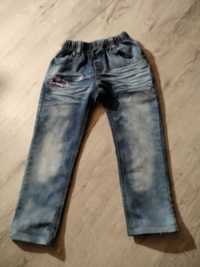 Spodnie jeans na gumie