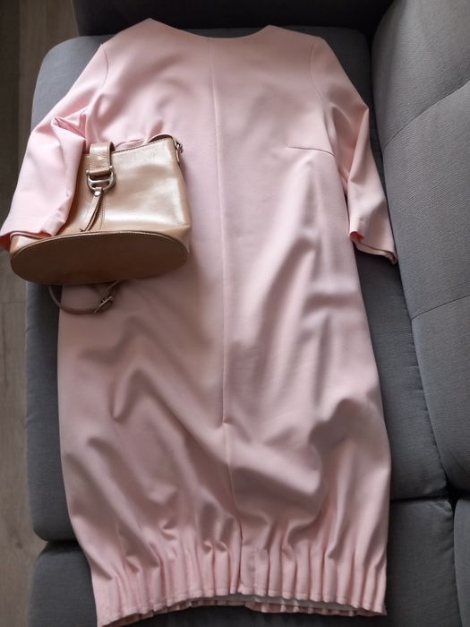 Różowa sukienka rozmiar 38