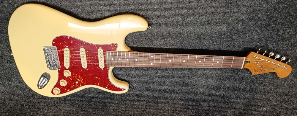 gitara elektryczna stratokaster Leszczyński guitars