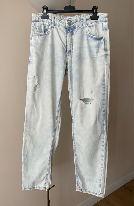 Reserved Spodnie z dziurami roz.36/38