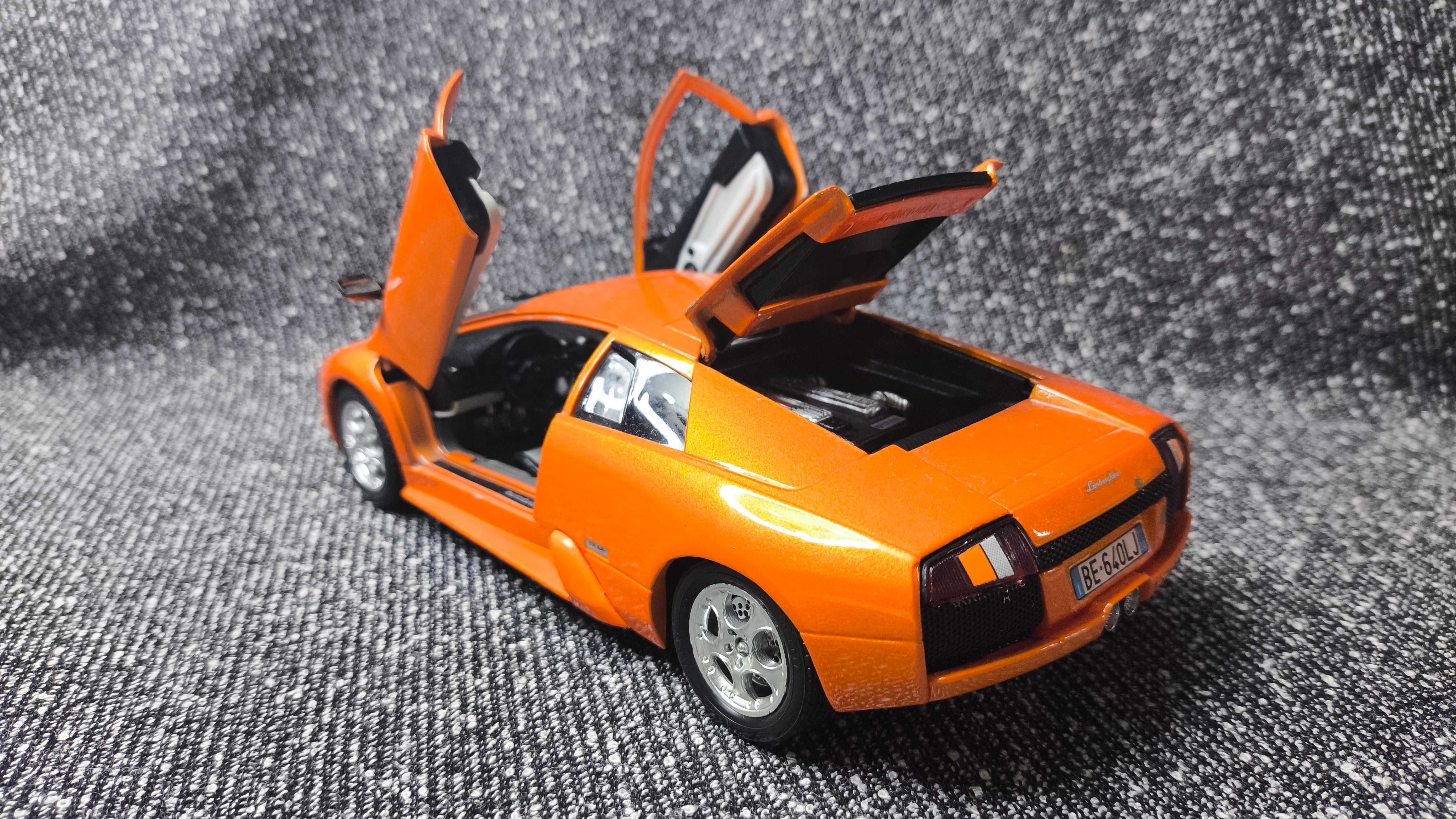 Модель Lamborghini Murcielago масштаб 1:24 Bburago Italy