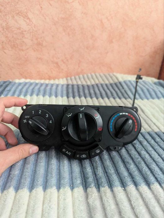 Блок керування пічкою / кондиціонером Chevrolet Lacetti (на ремонт)