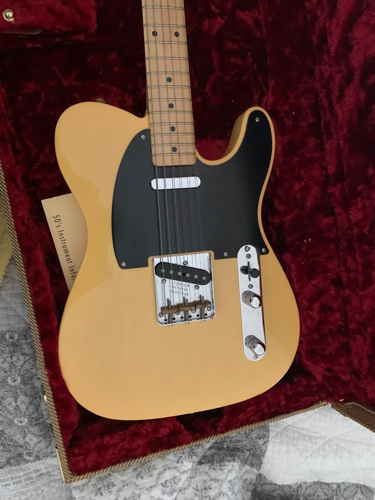 Guitarra - Fender Telecaster 52