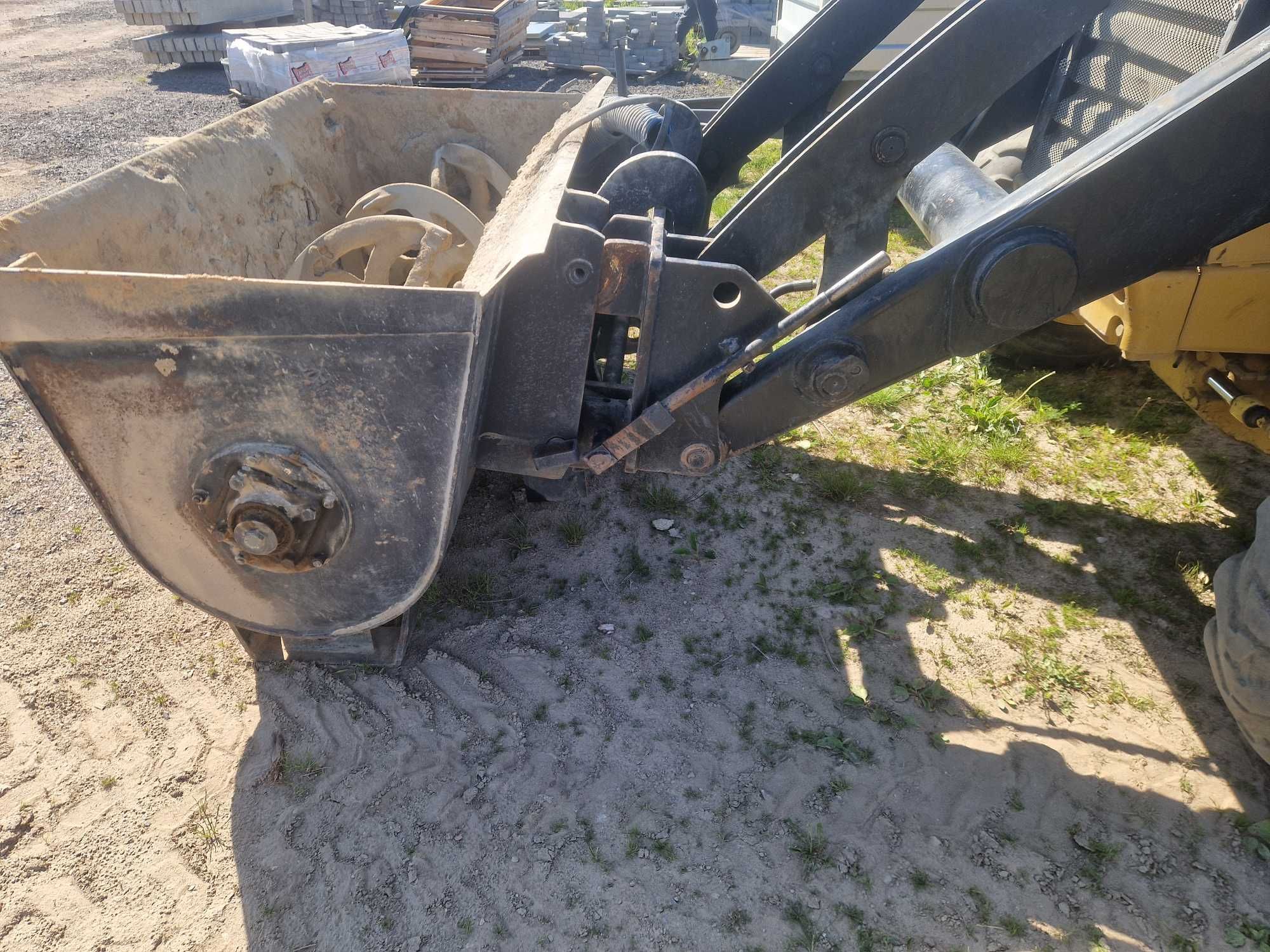 Cat 428D / E rok 2004