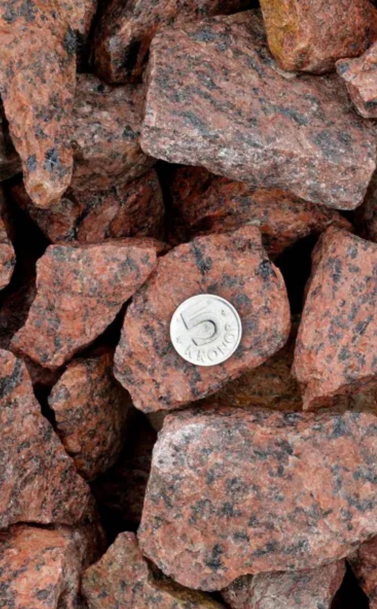 Grys kamień ogrodowy ozdobny czerwony Vanga Granit dalmatyńczyk Gabion