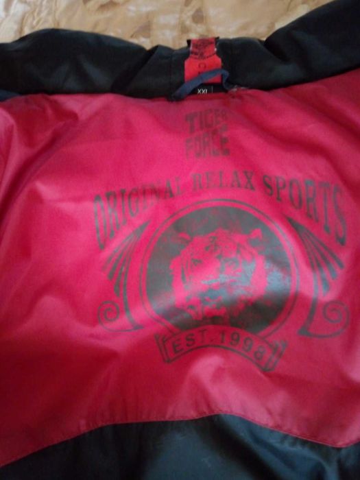 Мужская куртка темно синяя  р, 52  пуховая, Аляска с мехом енота