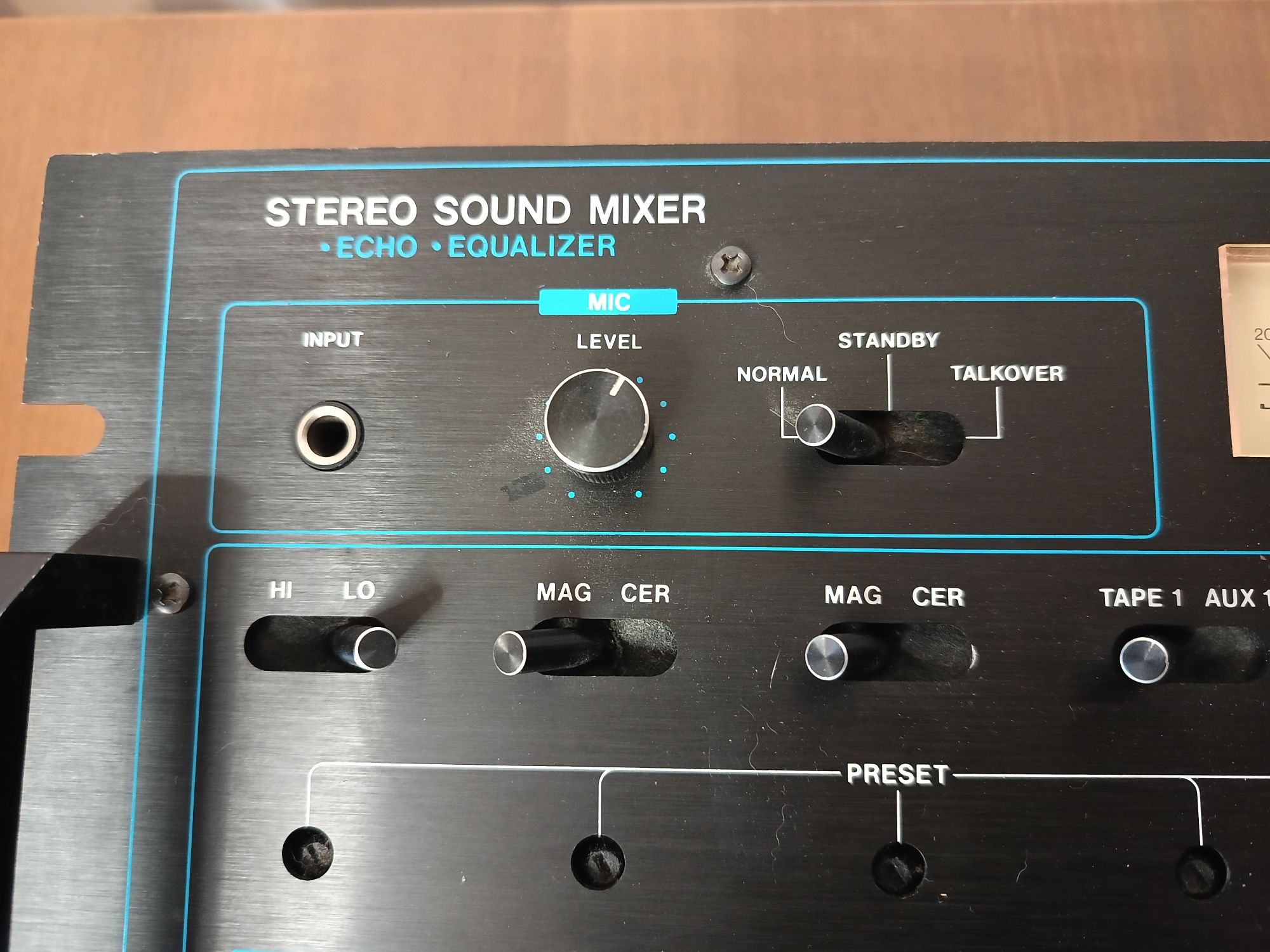 Mixer audio REALISTIC SSM - 2100