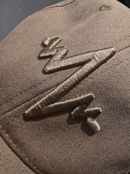 Czapka z daszkiem, beżowa