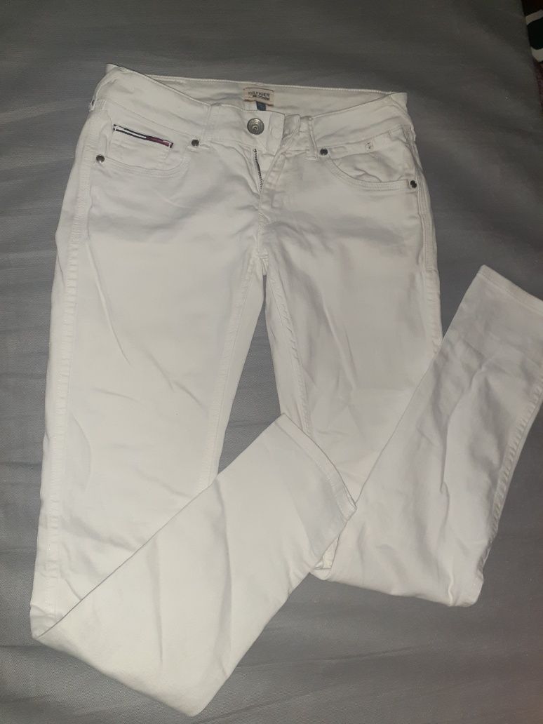Женские Белые джинсы