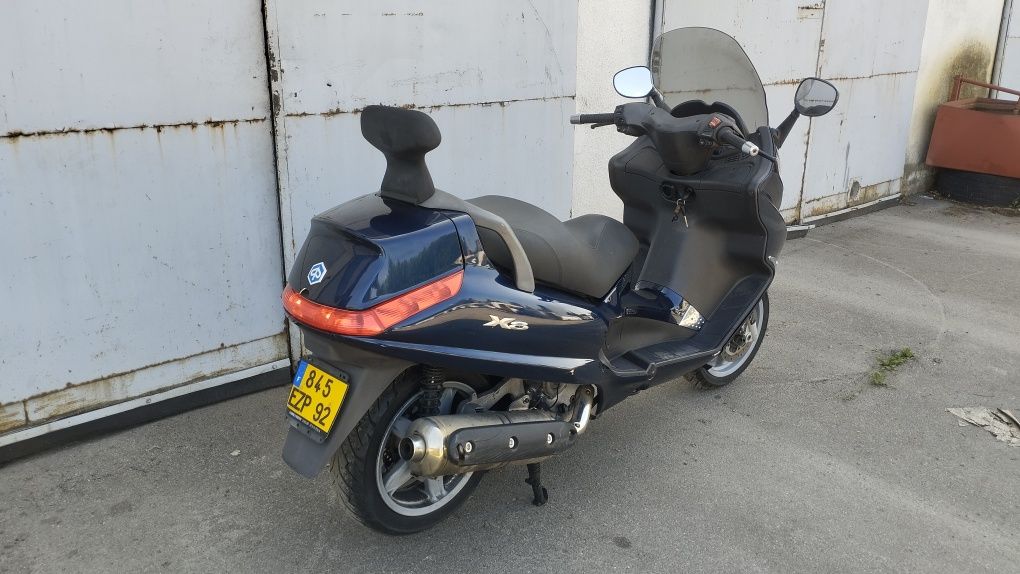 Piaggio X8 400 z 2006r