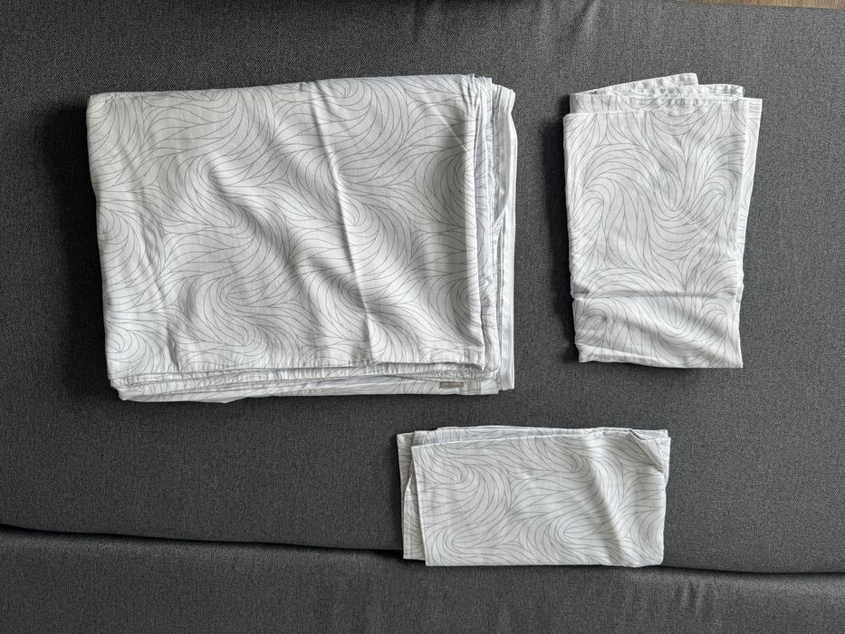 Komplet poscieli 160x200 z dwoma poduszkami z Home & You