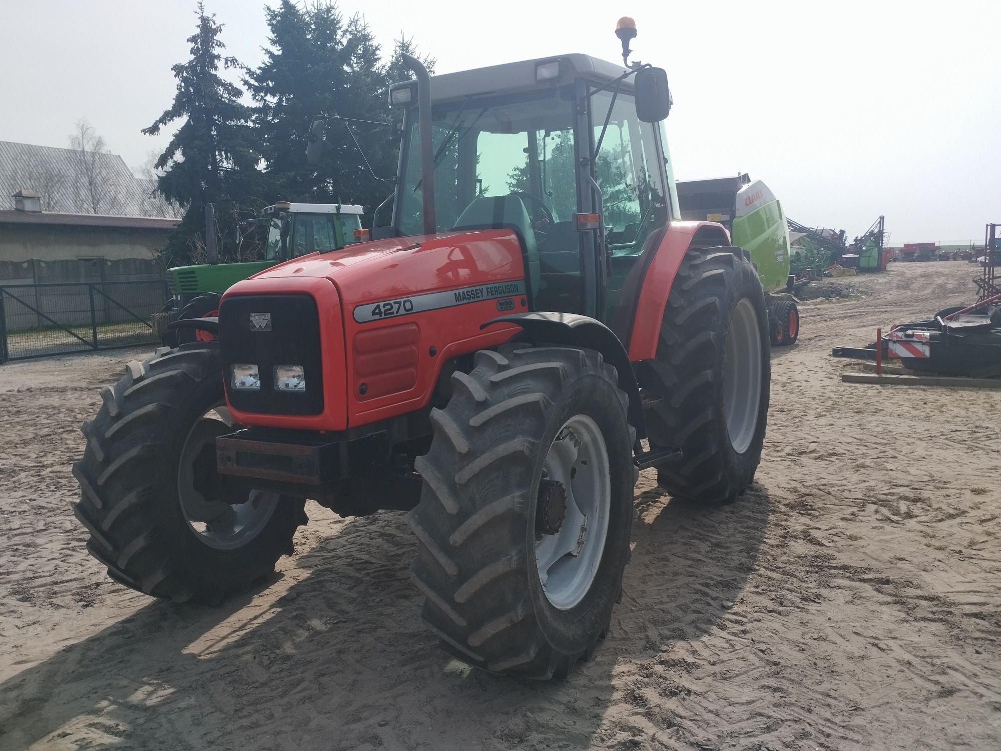 Massey Ferguson 4270 mały przebieg