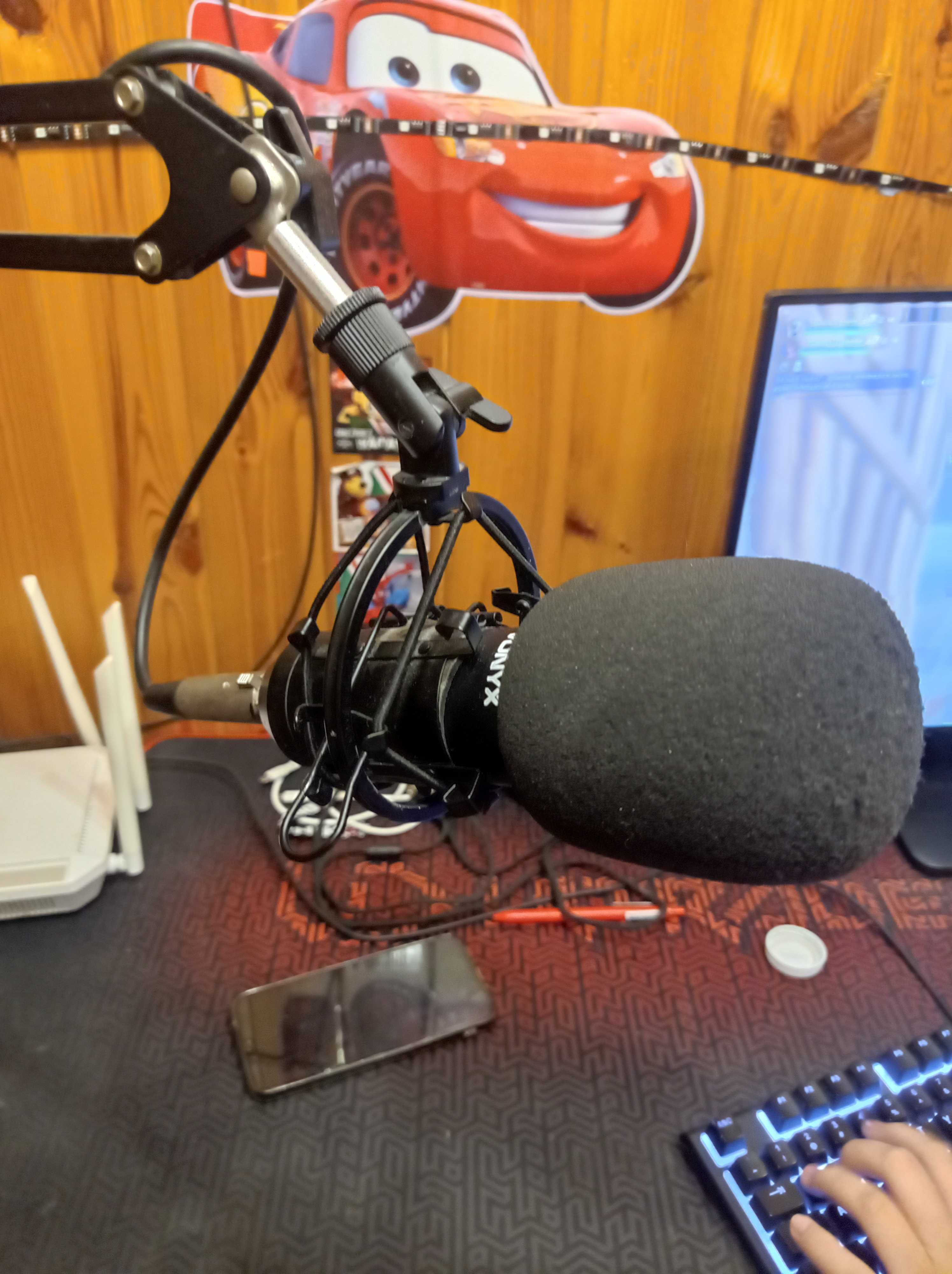 Zestaw studyjny z mikrofonem pojemnościowym