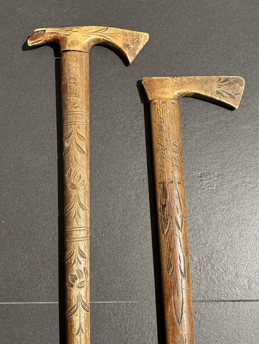 Dwie historyczne ciupagi 1875 i 1933