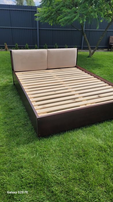 Ліжко двоспальне,ліжко з дерева