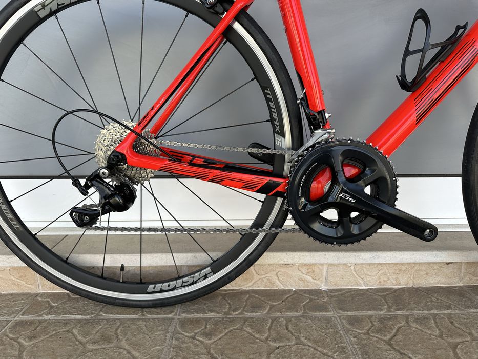 Bicicleta de estrada - Carbono - 11v