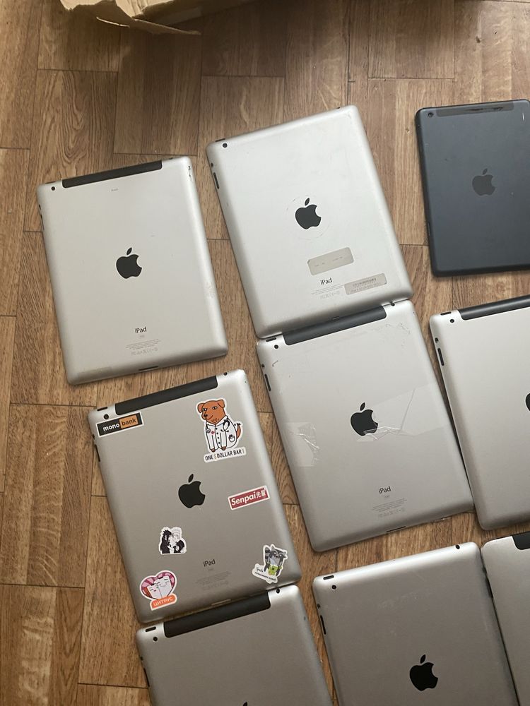 Запчастини на iPad. Екрани. Батареї. Ціна за все.