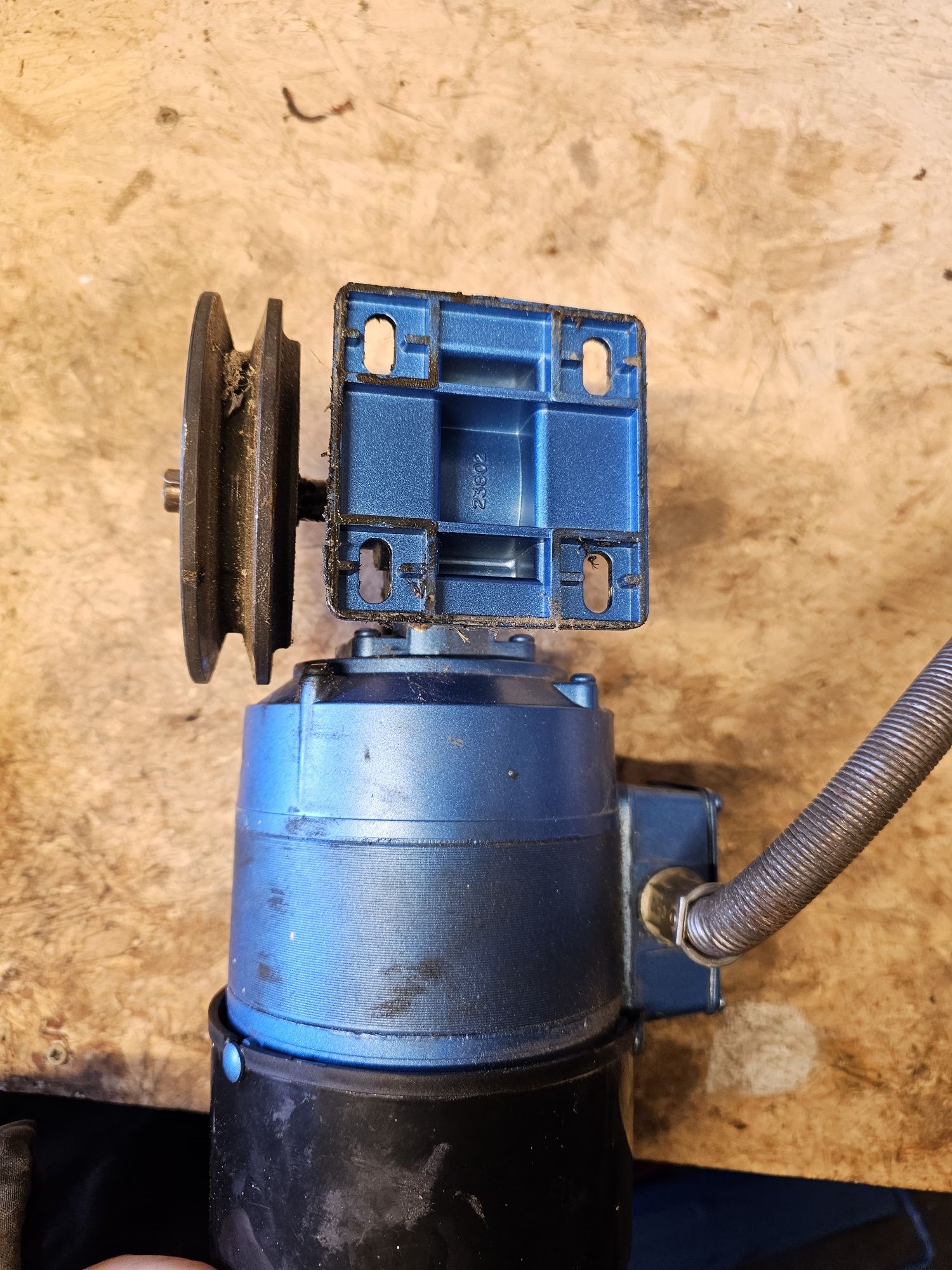 Silnik elektryczny 0.19 kw z przekładnia motoreduktor