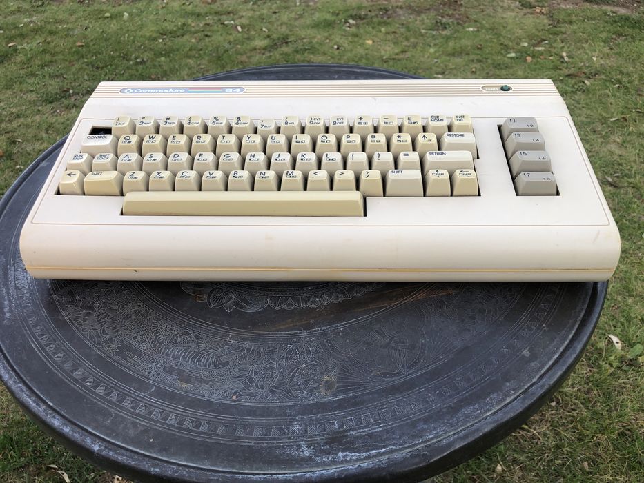Klawiatura COMMODORE 64.