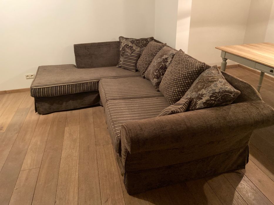 Piękna duża i wygodna sofa narożna Livingroom