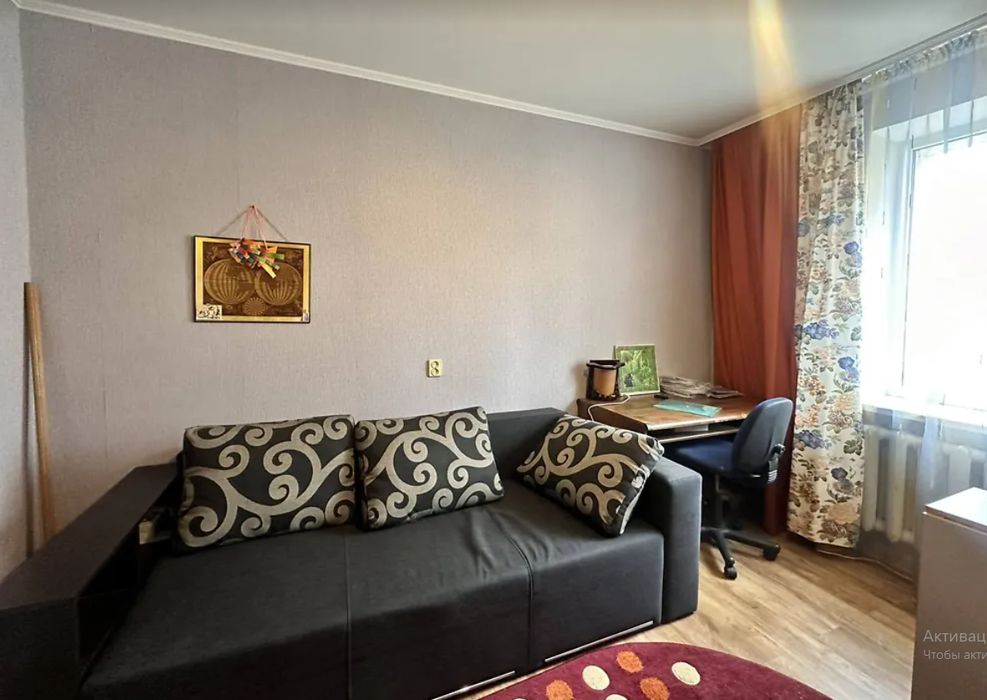 Простора 3-кімнатна квартира у центрі Хмельницького