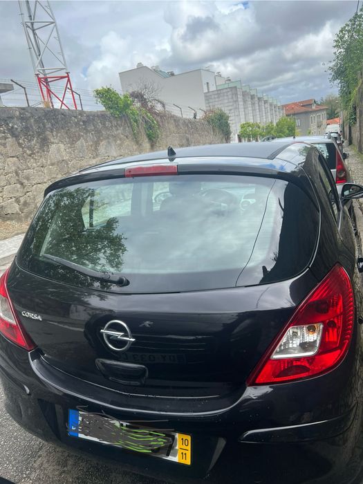 Opel Corsa 2010 preto