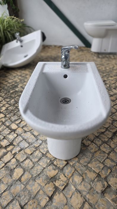 Bidé com torneira Roca