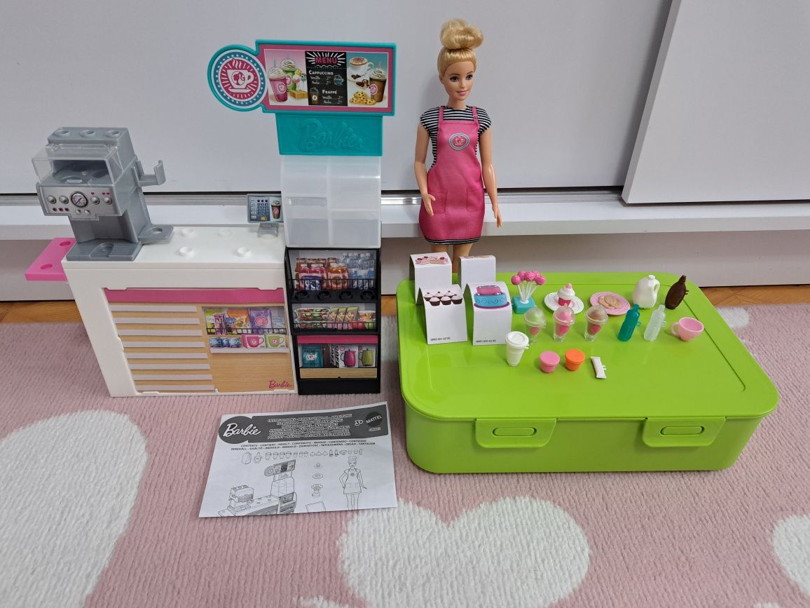 Nowa bez opakowania lalka Barbie Coffie Shop Kawiarenka GMW03