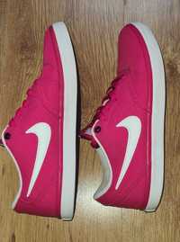 Nike różowe fuksja