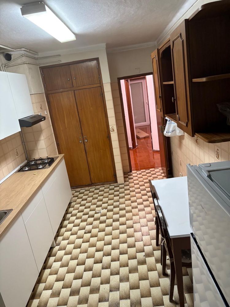 Quarto Casal (arrendamento mensal)